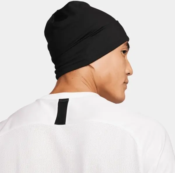 Шапка Nike PEAK BEANIE черная FQ8292-010