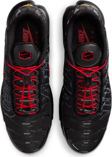 Кросівки Nike AIR MAX PLUS чорно-червоні IH4459-001