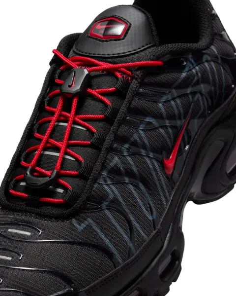 Кросівки Nike AIR MAX PLUS чорно-червоні IH4459-001