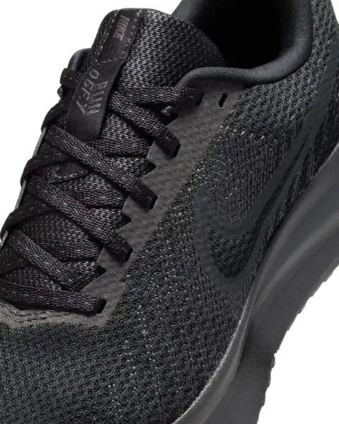 Кроссовки беговые женские Nike RUN DEFY черные HM9593-003