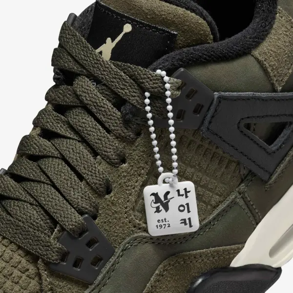 Кроссовки подростковые Nike AIR JORDAN 4 RETRO SE CRAFT (GS) оливково-черные FB9928-200