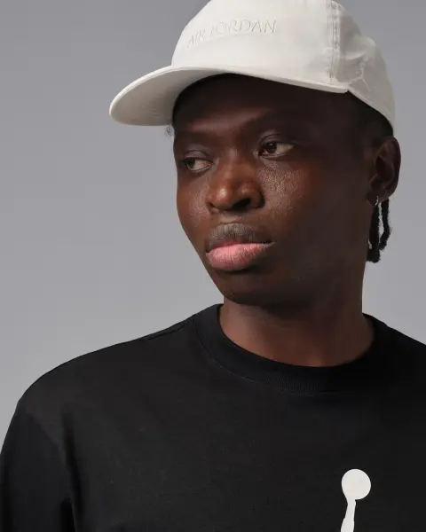 Футболка Nike JORDAN черно-белая IF5568-010