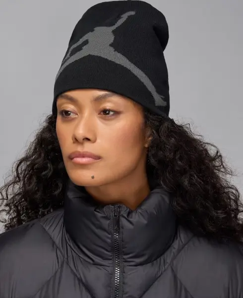 Шапка Nike JORDAN BROOKLYN PEAK BEANIE чорно-сіра II2413-010