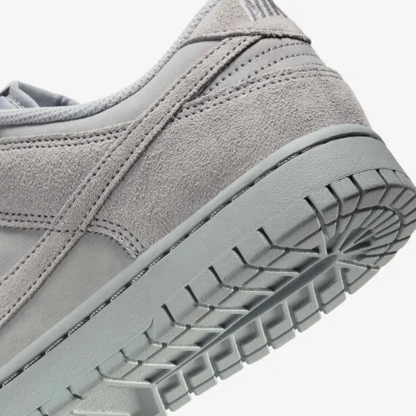 Кроссовки Nike DUNK LOW RETRO SE серые IB6651-002