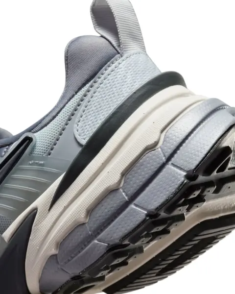 Кроссовки женские Nike V2K RUN серо-серебряные FD0736-003