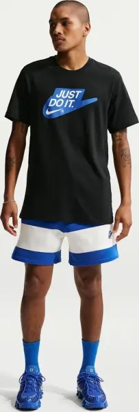 Футболка Nike SPORTSWEAR черно-синяя IO9512-010