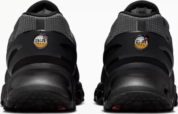 Кроссовки Nike AIR MAX DN8 SE черные HV4525-001