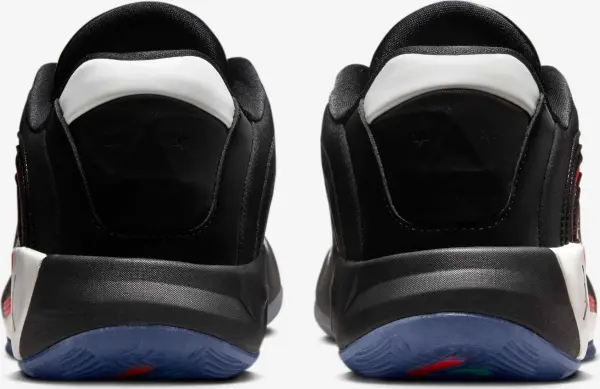 Кроссовки баскетбольные Nike LUKA 4 черно-бело-красные HF0823-001