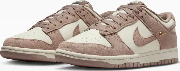 Кросівки жіночі Nike DUNK LOW світло-коричнево-білі IB4417-105
