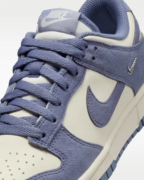 Кросівки жіночі Nike DUNK LOW фіолетово-білі IB4417-103