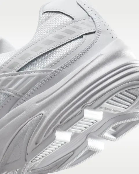 Кросівки жіночі Nike INITIATOR білі 394053-100