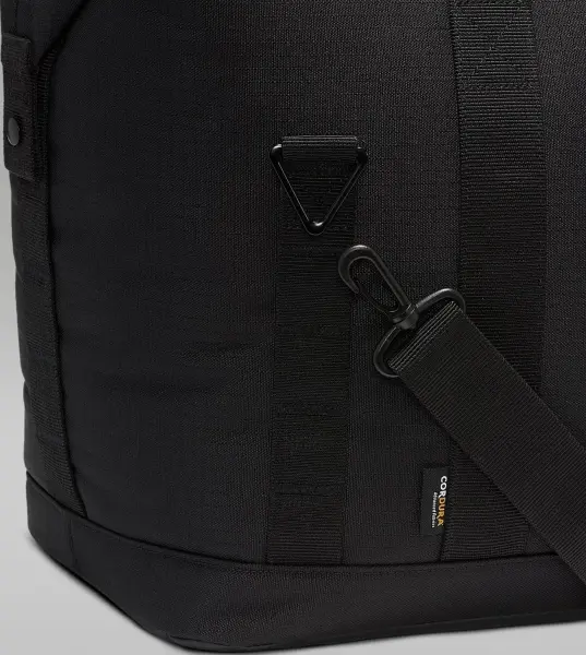 Сумка спортивна Nike JORDAN DUFFLE BAG 40L чорна MA0900-023