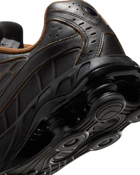 Кросівки Nike SHOX RIDE 2 PREMIUM чорно-коричневі HV4447-010