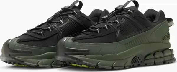 Кросівки Nike ZOOM VOMERO ROAM WINTERIZED темно-зелено-чорні FV2295-300