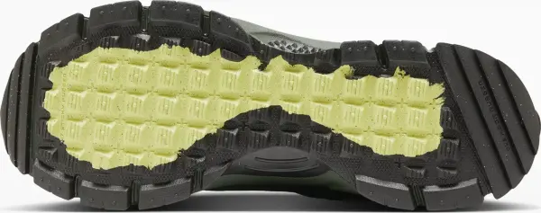 Кросівки Nike ZOOM VOMERO ROAM WINTERIZED темно-зелено-чорні FV2295-300