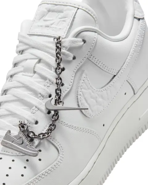 Кросівки жіночі Nike AIR FORCE 1 '07 LOW білі IM6485-121
