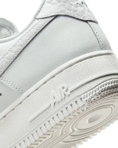 Кросівки жіночі Nike AIR FORCE 1 '07 LOW білі IM6485-121