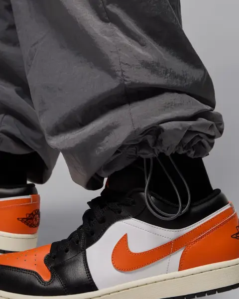 Спортивные штаны Nike JORDAN BROOKLYN DRAFT серо-черные IB1047-068