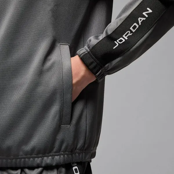 Спортивний костюм Nike JORDAN ESSENTIALS TRACKSUIT сіро-чорний HF9339-034&HF9341-034
