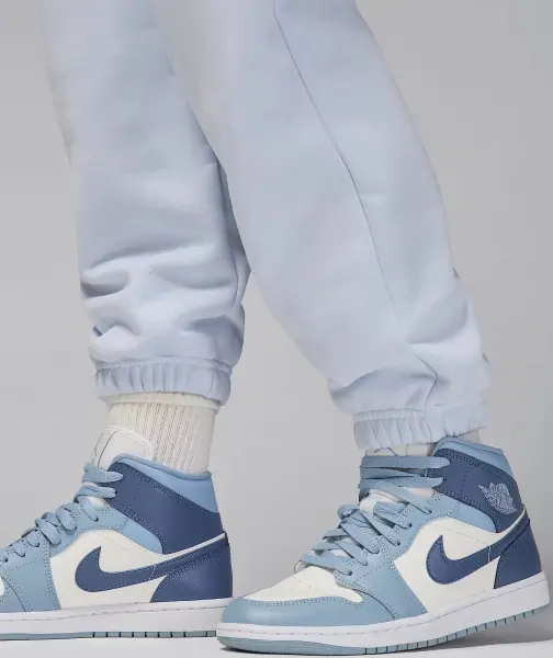 Спортивний костюм жіночий Nike JORDAN FLIGHT FLEECE світло-сірий FV7050-085&FV7059-085