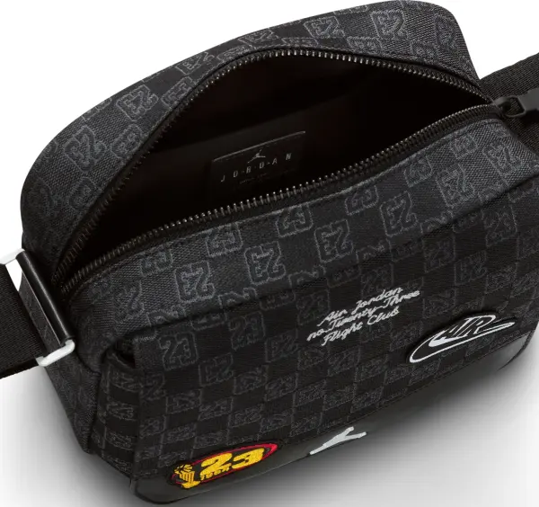 Сумка через плече Nike JORDAN MONOGRAM MESSENGER 3.6L чорна MA9156-023