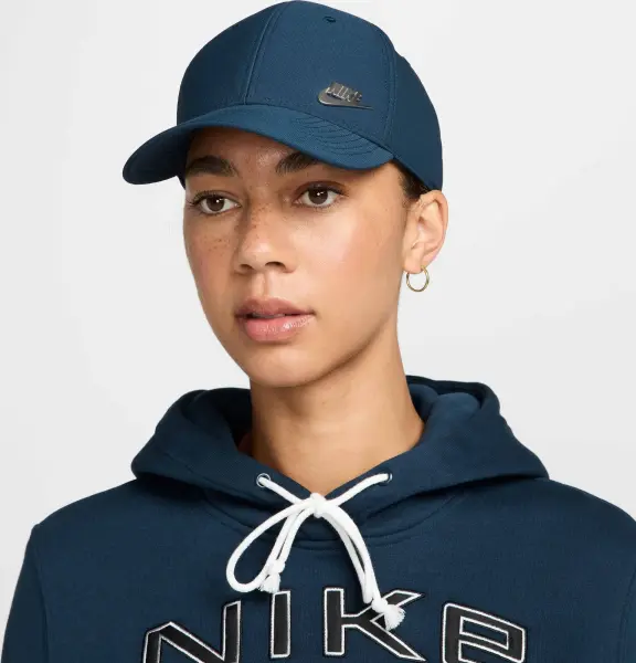 Кепка Nike DRI-FIT CLUB STRUCTURED METAL LOGO темно-синя FB5371-478