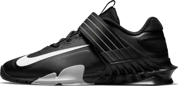 Кроссовки для тяжелой атлетики Nike SAVALEOS черно-белые CV5708-010