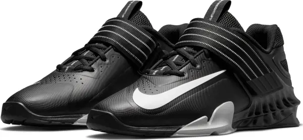 Кроссовки для тяжелой атлетики Nike SAVALEOS черно-белые CV5708-010