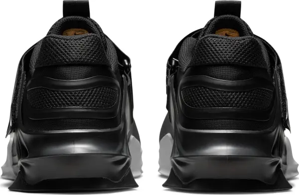 Кроссовки для тяжелой атлетики Nike SAVALEOS черно-белые CV5708-010