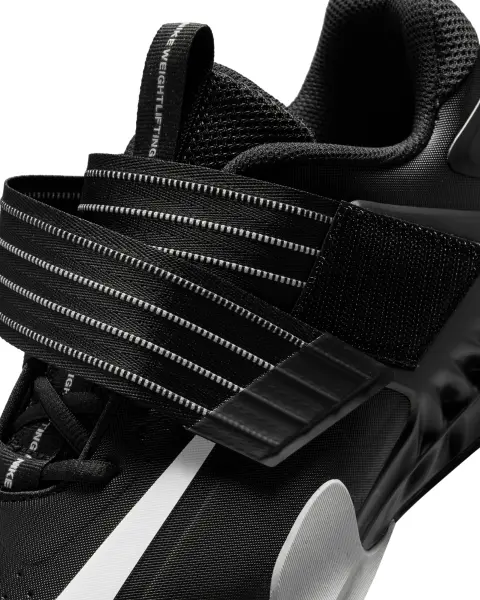 Кроссовки для тяжелой атлетики Nike SAVALEOS черно-белые CV5708-010