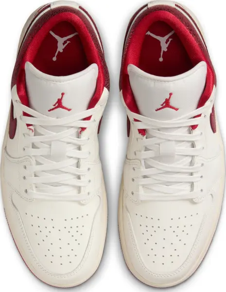 Кросівки жіночі Nike AIR JORDAN 1 LOW SE біло-червоні HJ9338-106