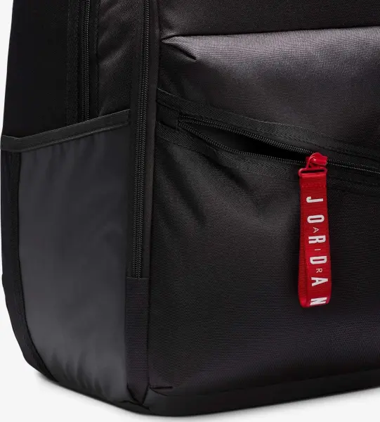 Рюкзак Nike JORDAN AIR PATROL BACKPACK 29L черно-красный MA0924-023