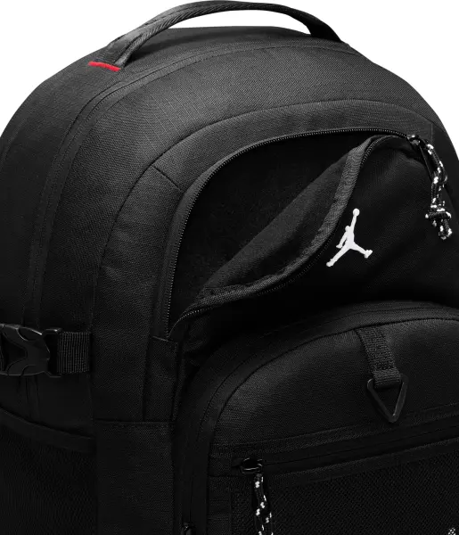 Рюкзак Nike JORDAN BLACKTOP 25L черный LM9047-023