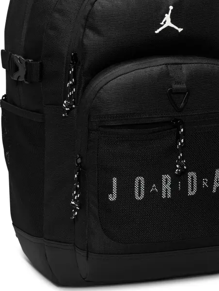 Рюкзак Nike JORDAN BLACKTOP 25L черный LM9047-023
