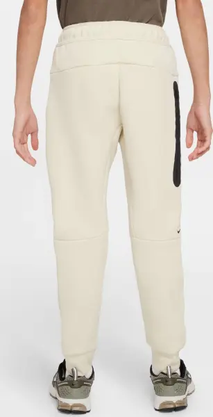 Спортивні штани підліткові Nike SPORTSWEAR TECH FLEECE бежеві HV5869-235