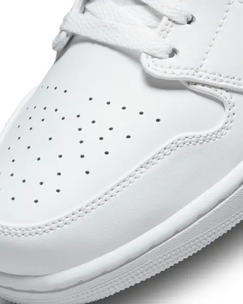 Кросівки Nike AIR JORDAN 1 LOW білі 553558-136