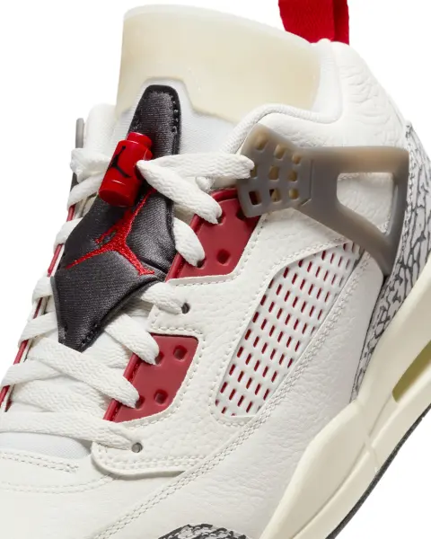 Кроссовки Nike JORDAN SPIZIKE LOW молочно-красно-черные FQ1759-116