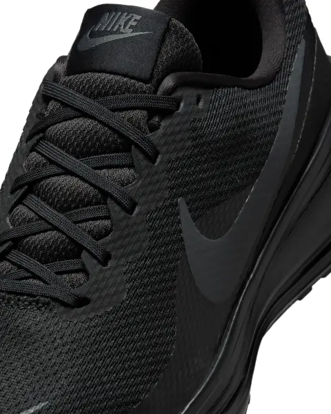Кросівки бігові Nike REVOLUTION 8 EXTRA WIDE чорні HQ1996-004