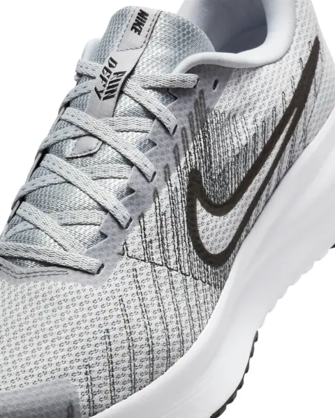 Кроссовки беговые Nike RUN DEFY серо-темно-серые HM9594-003