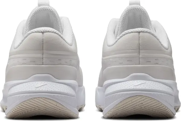 Кросівки бігові підліткові Nike STAR RUNNER 5 (GS) молочні HF7004-101