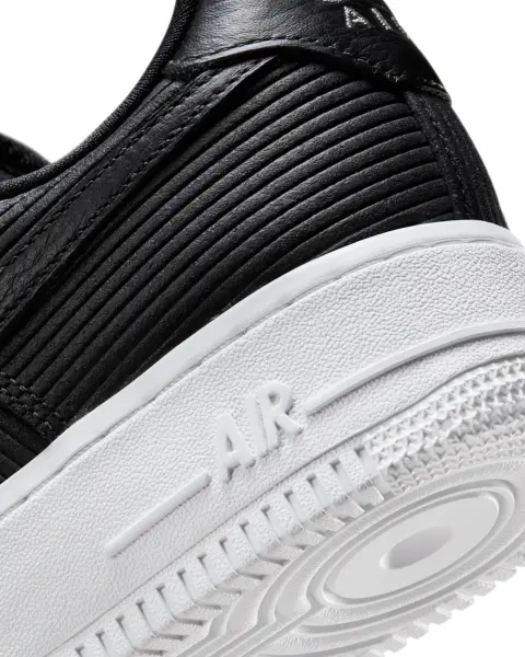 Кроссовки женские Nike AIR FORCE 1 '07 черные IM6533-002