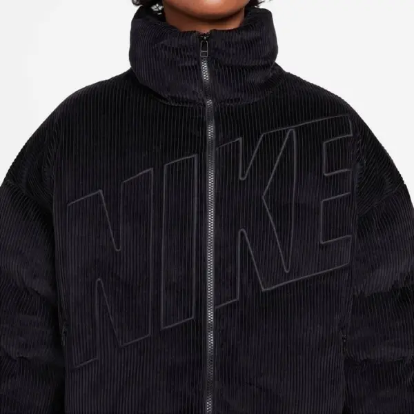 Куртка жіноча Nike SPORTSWEAR ESSENTIAL THERMA-FIT OVERSIZED CORDUROY чорна FB8727-010