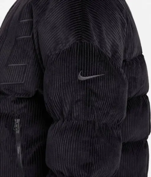 Куртка жіноча Nike SPORTSWEAR ESSENTIAL THERMA-FIT OVERSIZED CORDUROY чорна FB8727-010