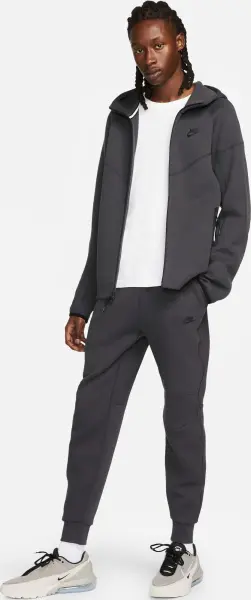 Спортивний костюм Nike SPORTSWEAR TECH FLEECE темно-сірий FB7921-060__FB8002-060