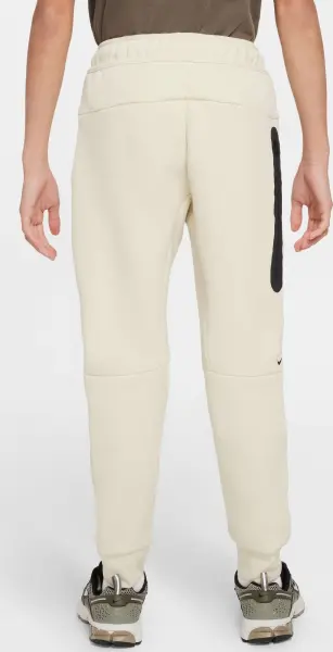 Спортивний костюм підлітковий Nike SPORTSWEAR TECH FLEECE кремово-бежевий HV5867-297__HV5869-235
