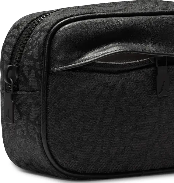 Сумка через плечо Nike JORDAN 1.6L черная IB8465-045