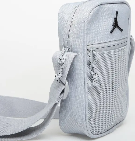 Сумка через плече Nike JORDAN BLACKTOP сіра MA9190-G3A