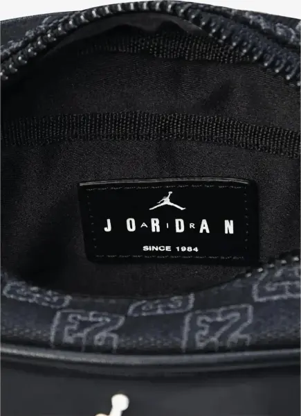 Сумка через плече Nike JORDAN MONOGRAM CAMERA BAG чорна MA9159-023
