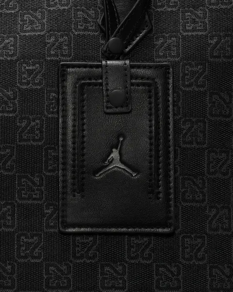 Сумка через плечо Nike JORDAN MONOGRAM TOTE BAG 32L черная LM9158-023