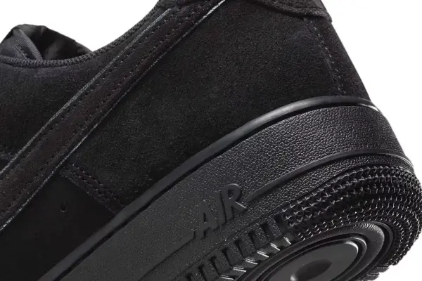 Кроссовки Nike AIR FORCE 1 '07 LV8 черные HQ1966-002